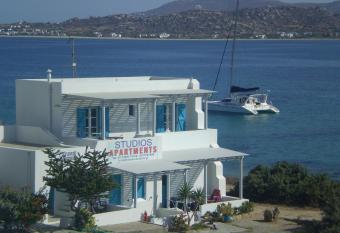 Kolona Studios has Balcony rooms