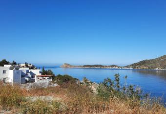 Avra Studios has Balcony rooms