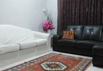 AsSalam Homestay has Balcony rooms