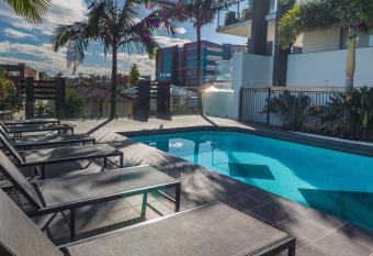 The Chermside Apartments has Balcony rooms