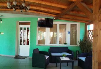 Pensiunea Verde has Balcony rooms