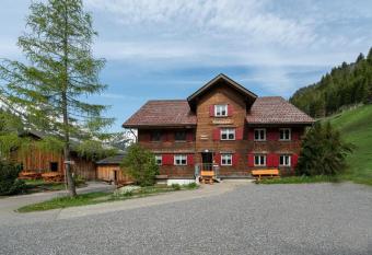 Bergwelt-M has Balcony rooms