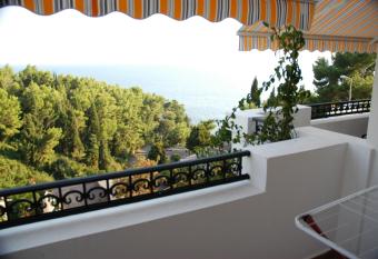 Villa Dulsinea has Balcony rooms