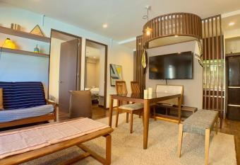 Kyodo House with rooftop terrace has Balcony rooms