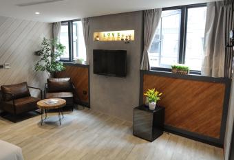 K HOTEL allows 18 year olds to book a room