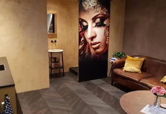 Bed & Breakfast Coopz has Balcony rooms