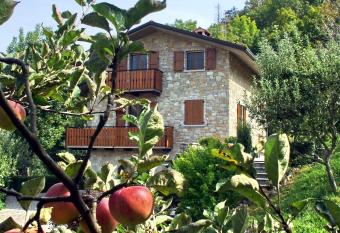 Casa Martina has Balcony rooms