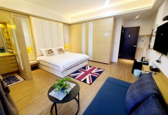 Love Happiness Inn has Balcony rooms