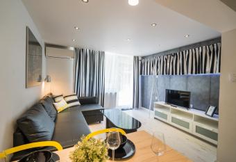 Villa M  ria Apartman II. has Balcony rooms