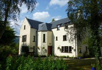 Kettle House B&B allows 18 year olds to book a room