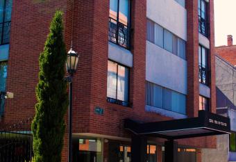 Apartaestudios Los Andes allows 18 year olds to book a room