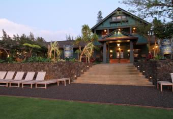 Lumeria Maui, Educational Retreat Center allows 18 year olds to book a room