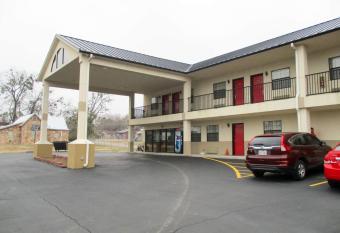 Motel 6 Atoka. Ok has Smoking rooms