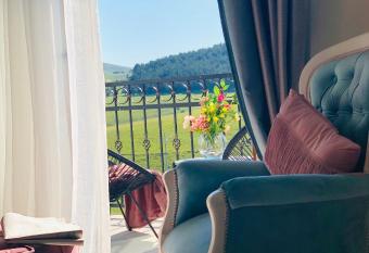 Zlatibor Hills Star Wellness & Spa has Balcony rooms