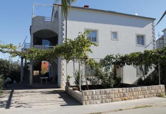 Apartments Sirena Kor  ula has Balcony rooms