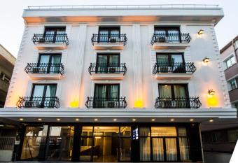 Hit Suites Avcilar Hotel allows 18 year olds to book a room