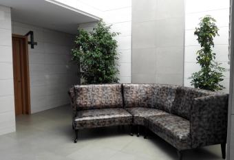 Apartamentos Las Palmeras has Balcony rooms