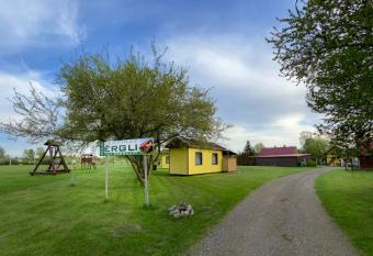   rg  i has Balcony rooms