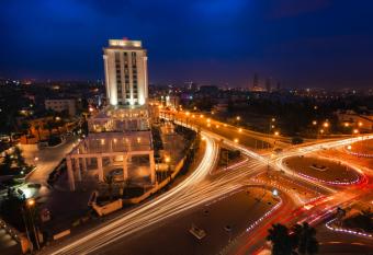 Four Seasons Hotel Amman allows 18 year olds to book a room