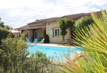 Les sittelles has Balcony rooms