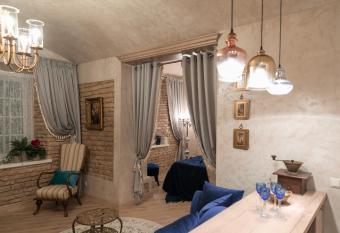 Luxury apartment in Pilies street allows 18 year olds to book a room