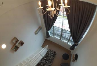 Comfort Zone @ The CEO Loft by Joal allows 18 year olds to book a room