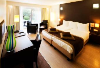 Van der Valk Hotel Drongen allows 18 year olds to book a room