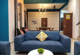 Desaru Semi-D Villa near Waterpark and Desaru beach allows 18 year olds to book a room