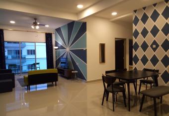 ICOLOR HOME & STAY CH4 has Balcony rooms