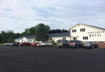 Port Lodge Motel has Smoking rooms