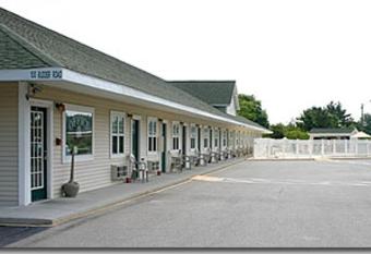 Sea Esta Motel II allows 18 year olds to book a room