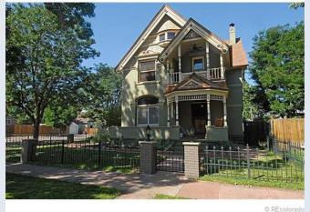 Queen Anne Victorian in the heart of Denver has Balcony rooms