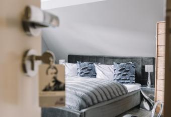 Boutique Hotel Pfauen allows 18 year olds to book a room