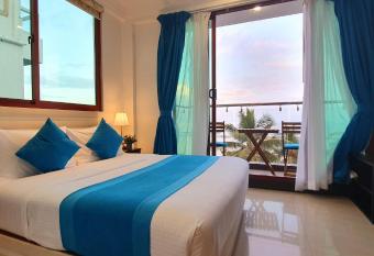 Huvan Beach Hotel at Hulhumale has Balcony rooms
