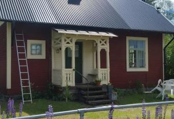 Holsby banvaktarstuga has Balcony rooms