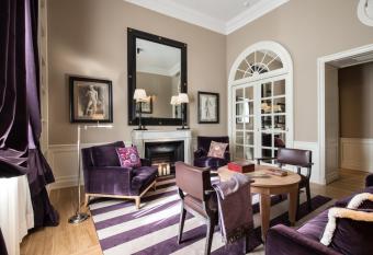 Palazzo Vecchietti - Residenza D Epoca has Balcony rooms