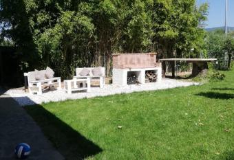 Quiet house has Balcony rooms