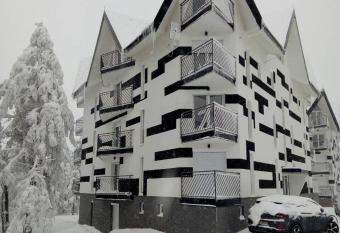 Divcibare apartmani Gavri   has Balcony rooms