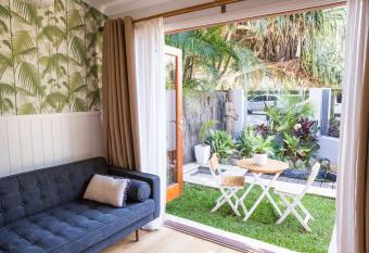 Bayhaven Lodge has Balcony rooms