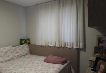 Hospedagem Domiciliar Central allows 18 year olds to book a room