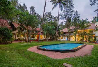 Orchid Trails Resort allows 18 year olds to book a room