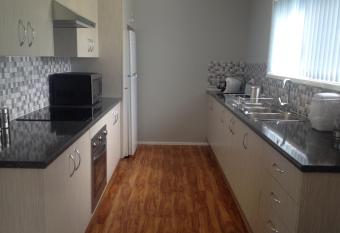 Mystic Blue and Green Meadow has Balcony rooms