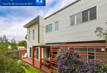 Torquay Timeout has Balcony rooms