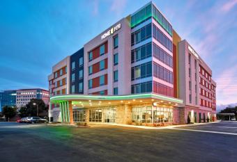 Home2 Suites by Hilton San Francisco Airport North has Balcony rooms
