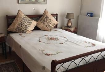 30 Amynta allows 18 year olds to book a room