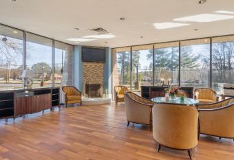 Williamsburg Suites has Balcony rooms