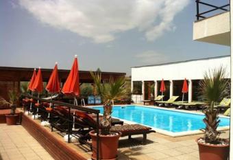 Omega Mamaia Nord allows 18 year olds to book a room