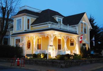 Mahone Bay Bed and Breakfast allows 18 year olds to book a room