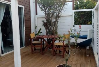 Yaka has Balcony rooms