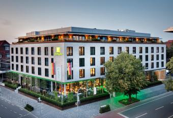 Holiday Inn - Osnabr  ck, an IHG Hotel has Balcony rooms